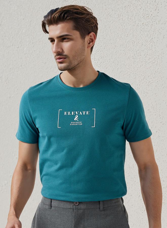 ايكونيك تيشيرت رجالي عصري بقصة ضيقة وياقة دائرية وأكمام قصيرة وطبعة - Image 1